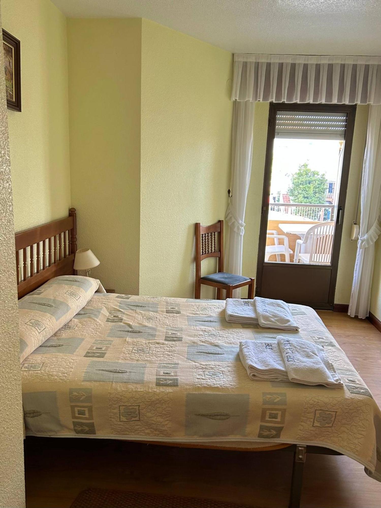 Apartamentos De La Hoz Isla Plana Exteriör bild